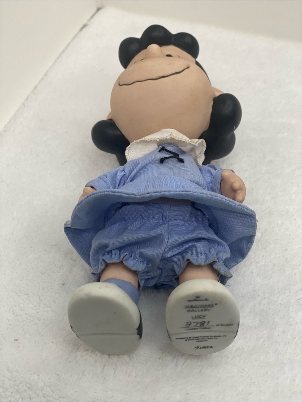 Hallmark Peanuts Gallery Lucy Jointed Porcelain Figurine 8781 Limited Edition - Picture 8 of 11